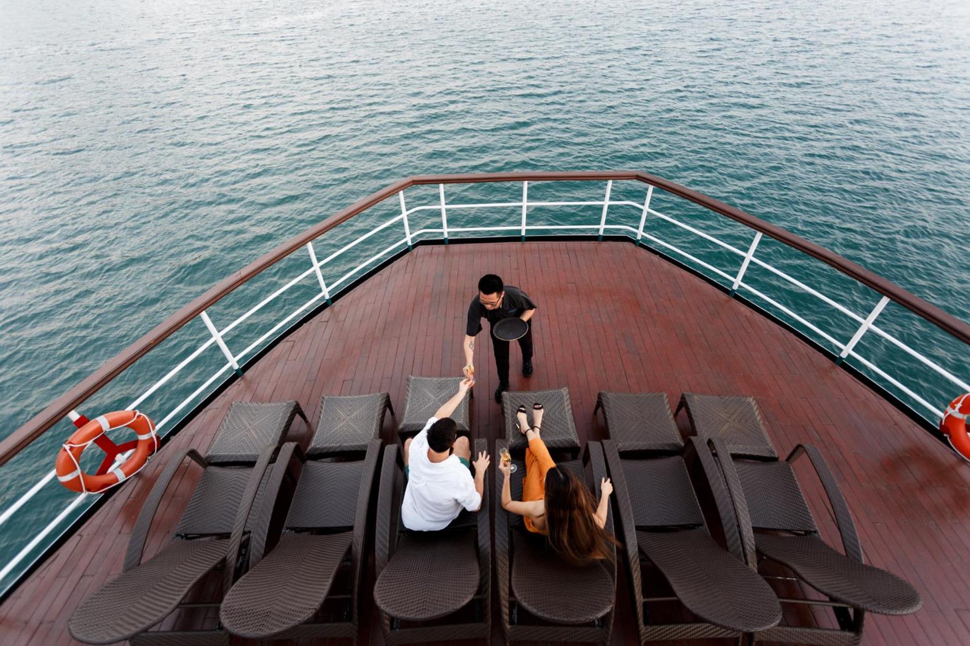 Emeraude Classic Cruises Халонг Экстерьер фото